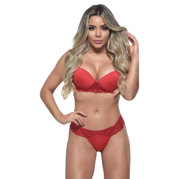 Conjunto na cor vermelha