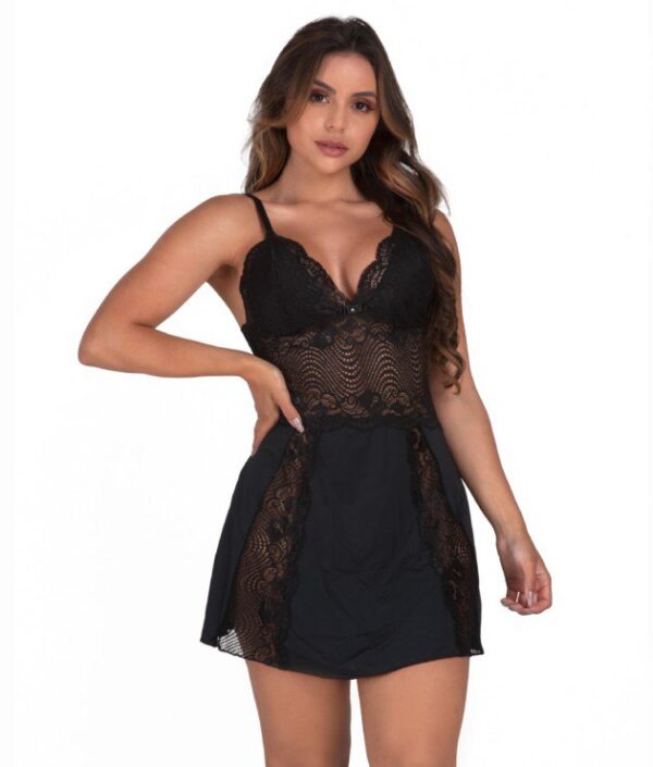 Camisola na cor Preta